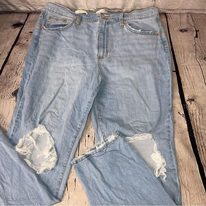 Universal threads distressed jeans 14R